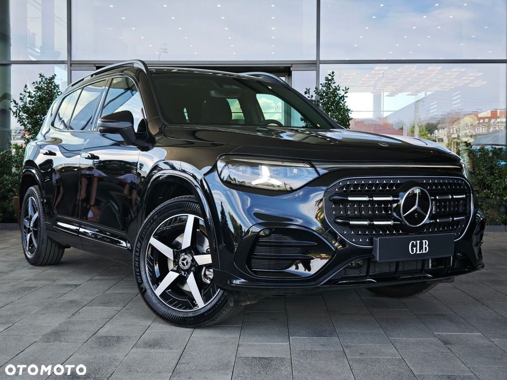 Mercedes-Benz GLB - 4