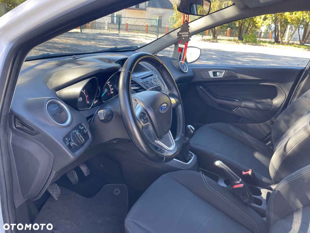Ford Fiesta 1.25 Titanium - 19