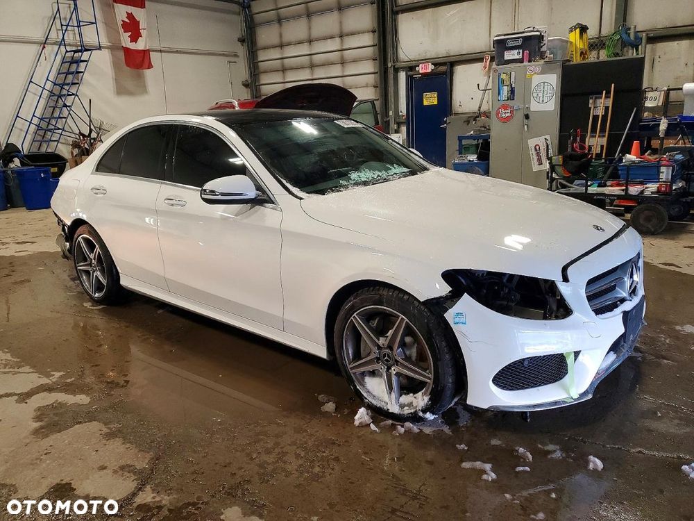Mercedes-Benz Klasa C 300 9G-TRONIC Avantgarde - 5
