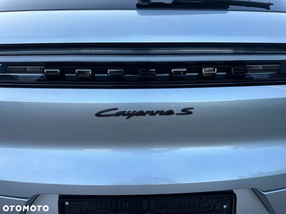 Porsche Cayenne S E-Hybrid PHEV - 14