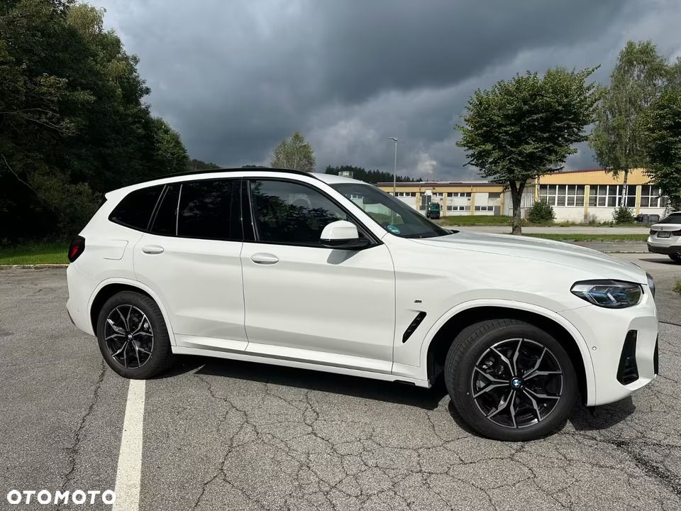BMW X3 xDrive20d M Sport Edition - 3