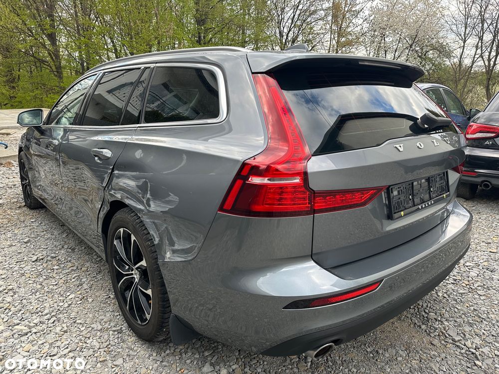 Volvo V60 B3 B Essential - 4