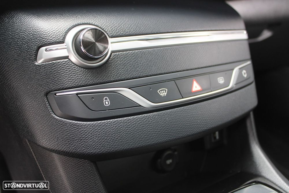 Peugeot 308 1.2 PureTech Active - 9