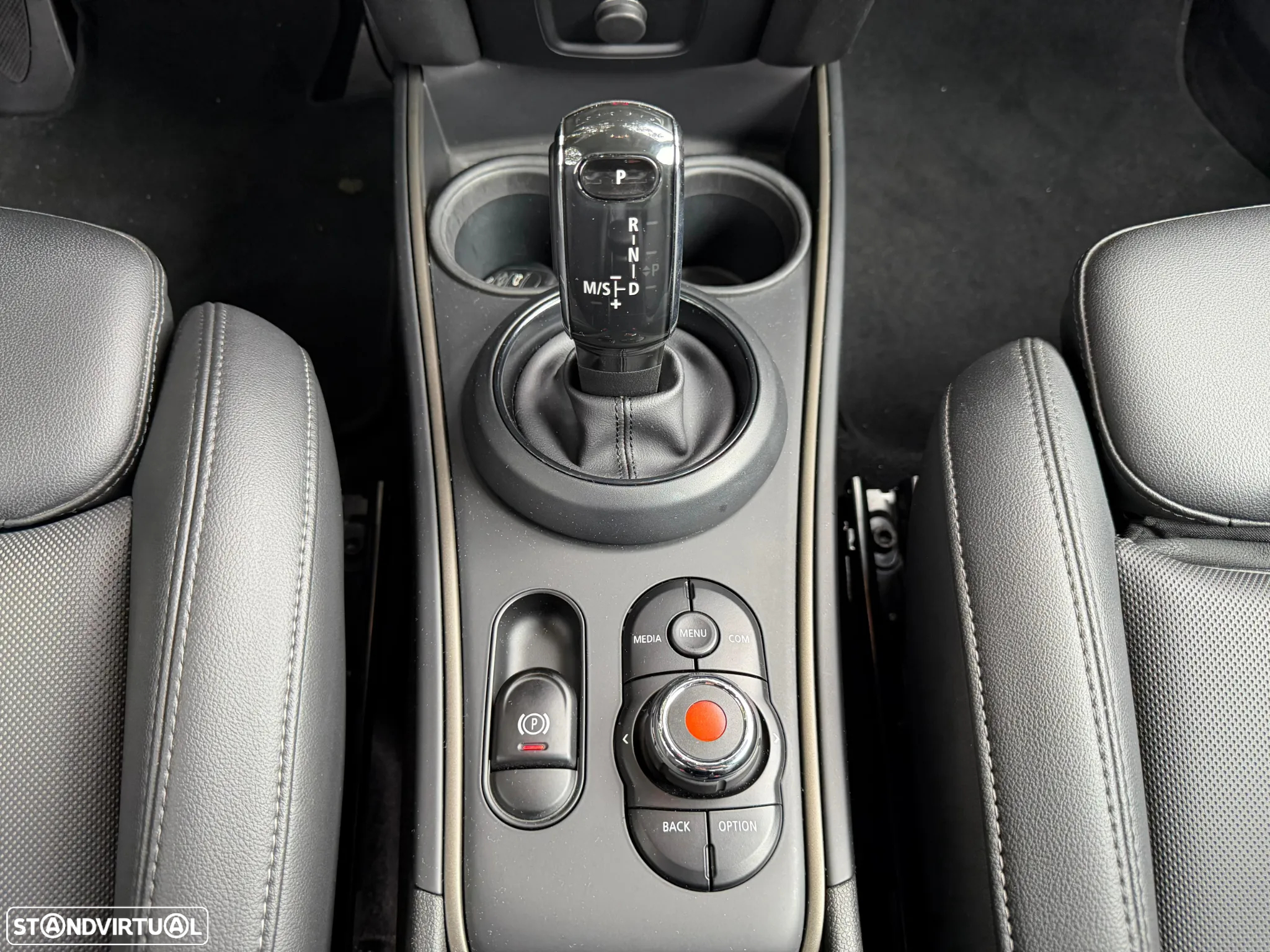MINI Countryman One D Sport Edition Auto - 23