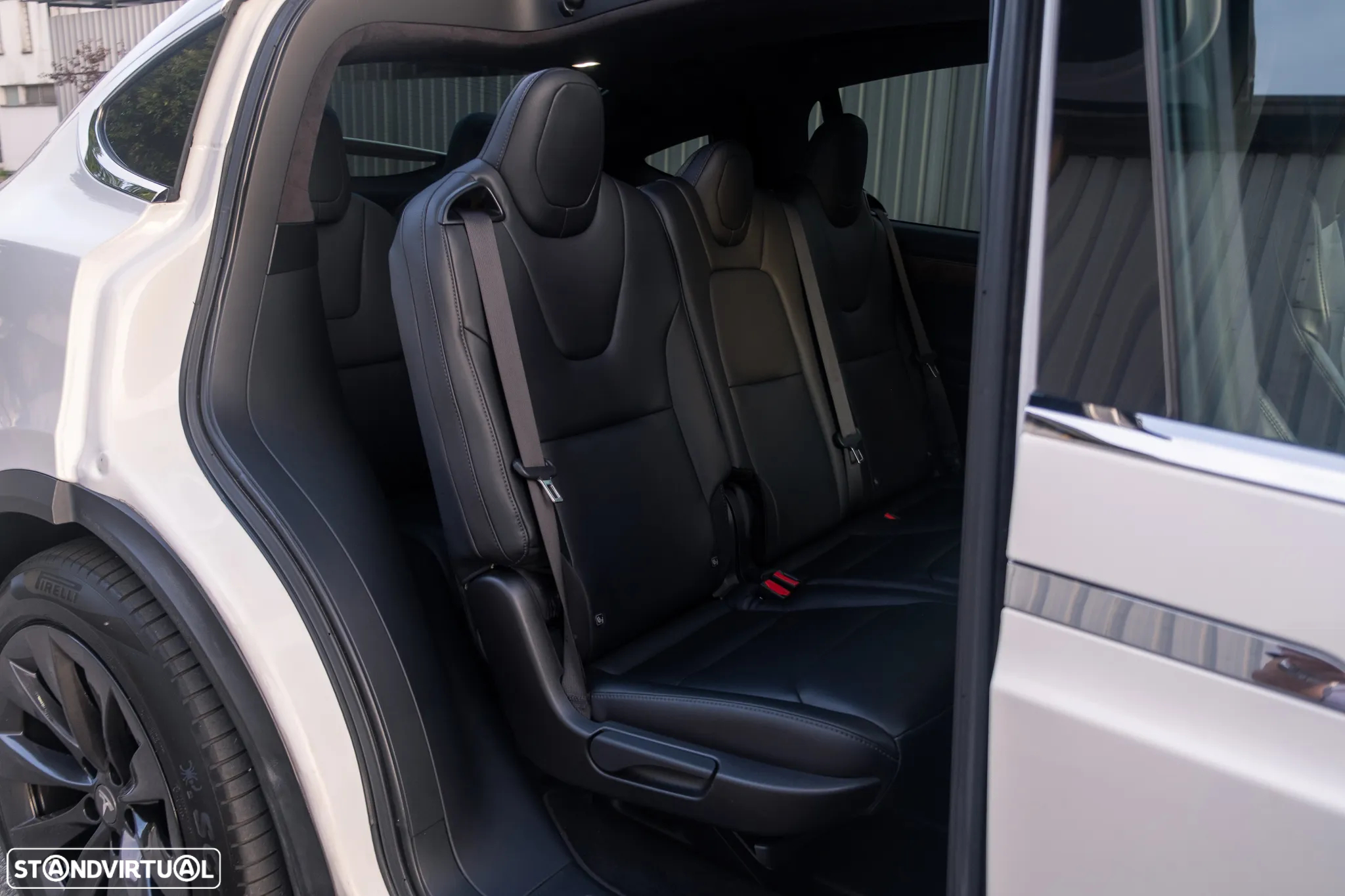 Tesla Model X 100 kWh Long Range AWD - 38