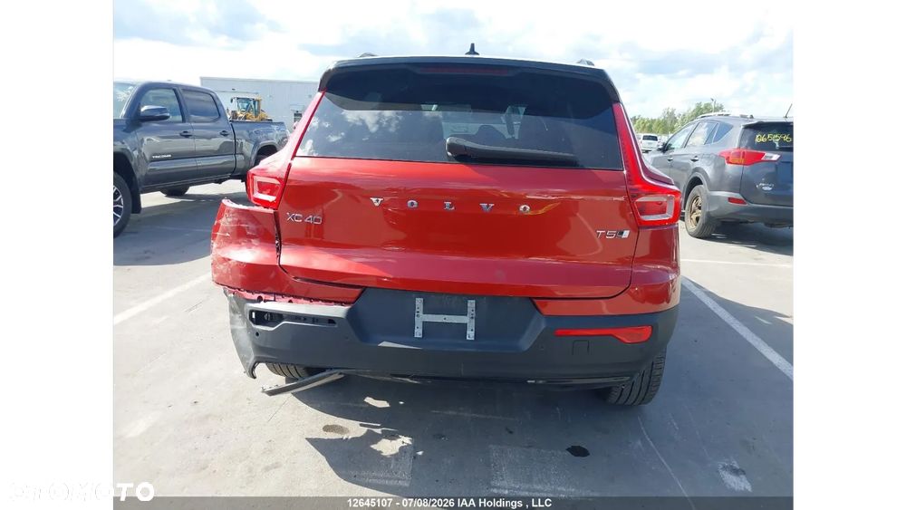 Volvo XC 40 T5 AWD R-Design - 8