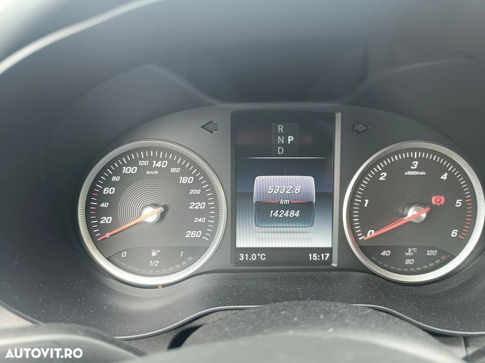 Mercedes-Benz C 220 d 4Matic 9G-TRONIC Avantgarde - 4