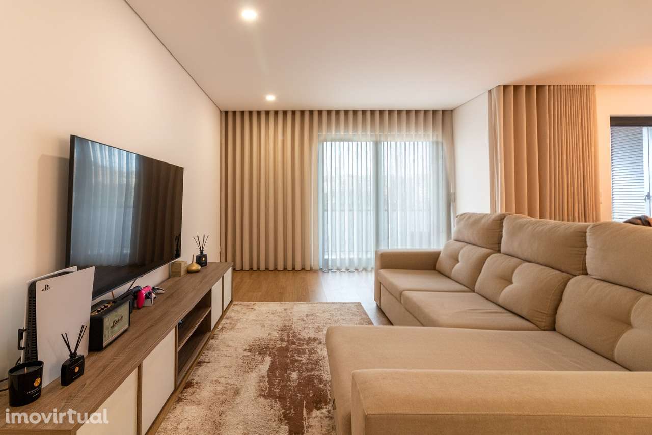 Apartamento T3 Venda em Costa,Guimarães - Grande imagem: 3/26