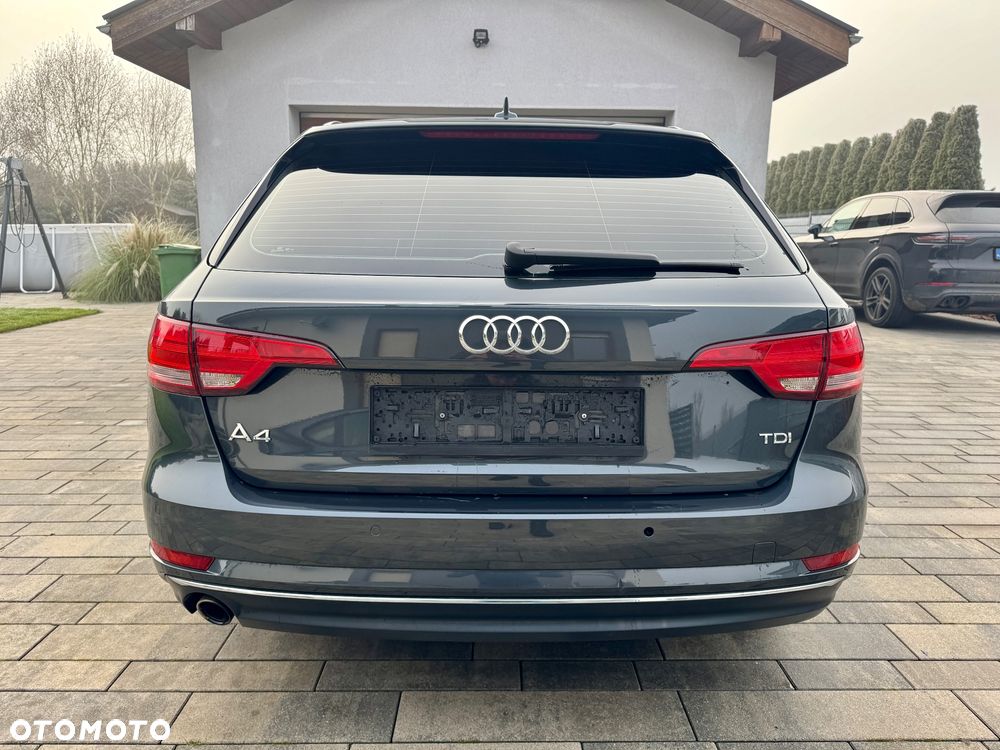 Audi A4 Avant 30 TDI S tronic advanced - 12