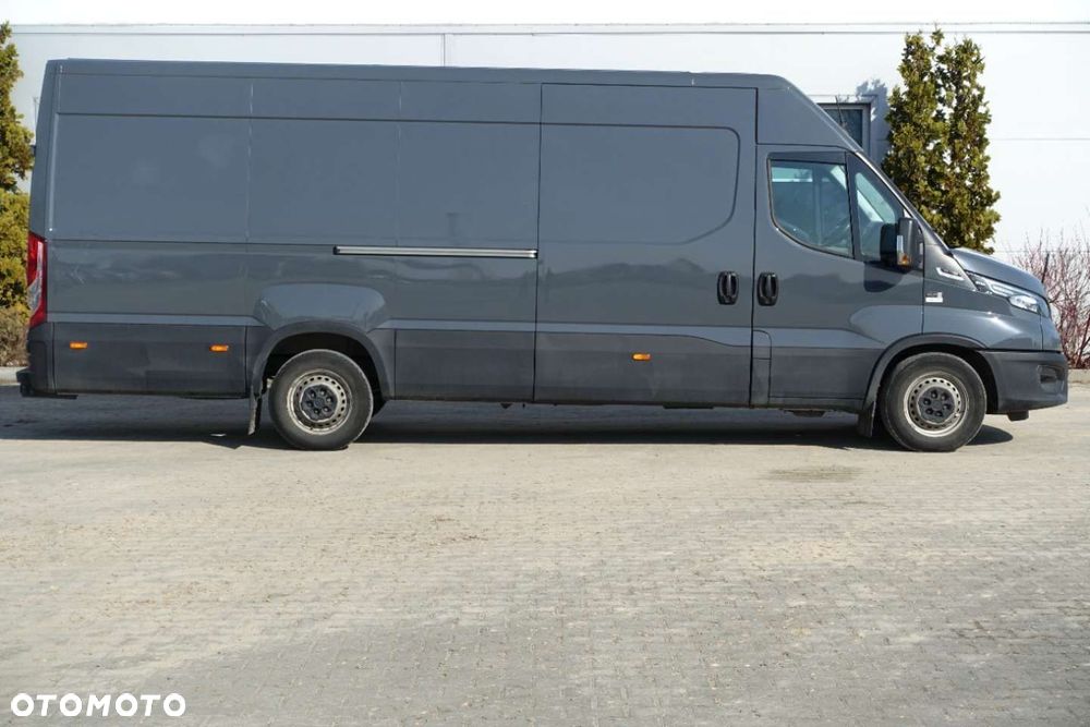 Iveco Daily 35S18 Hi-Matic - 3