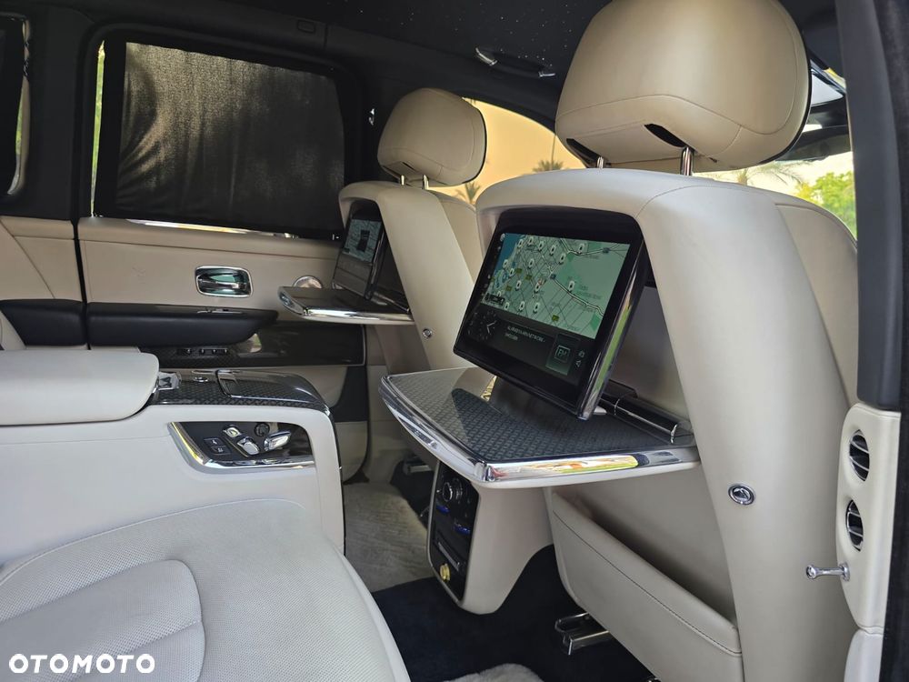 Rolls-Royce Cullinan - 24