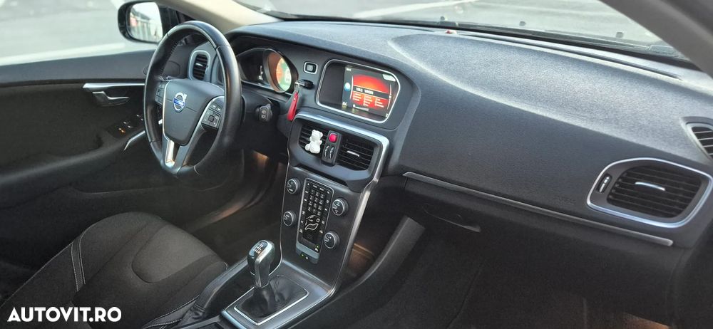 Volvo V40 D4 VEA Momentum - 12