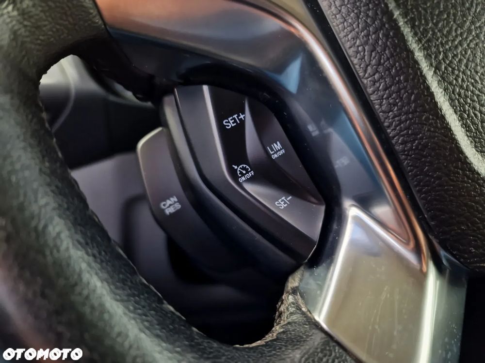 Ford TRANSIT CONNECT L2 - 9