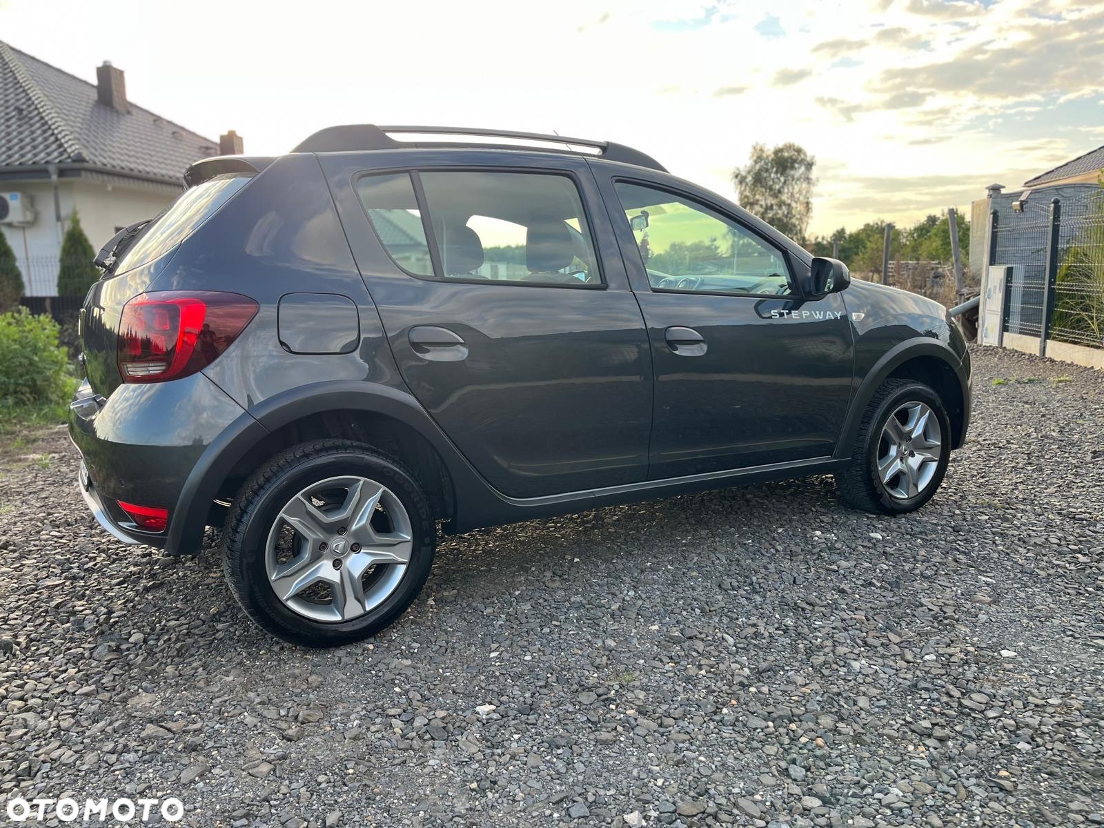 Dacia Sandero Stepway TCe 90 Prestige - 14