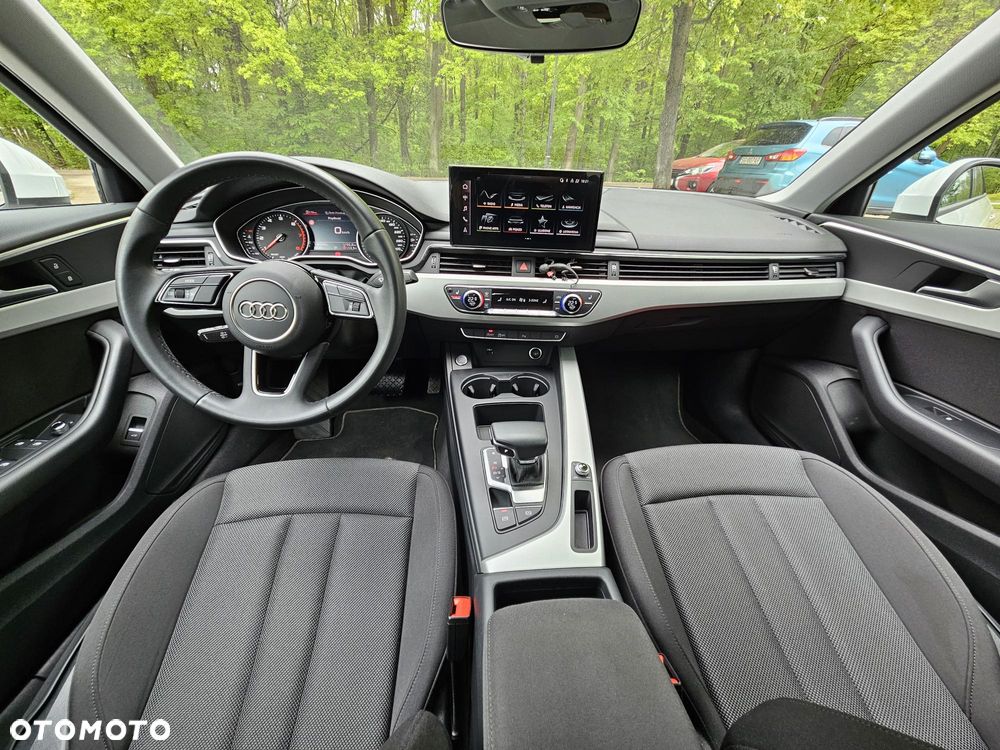 Audi A4 Limousine 35 TFSI mHEV Advanced S tronic - 10