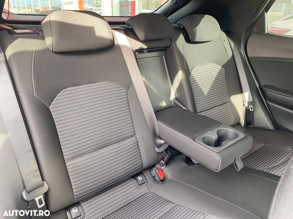 Kia XCeed 1.5 T-GDI 7DCT City - 12