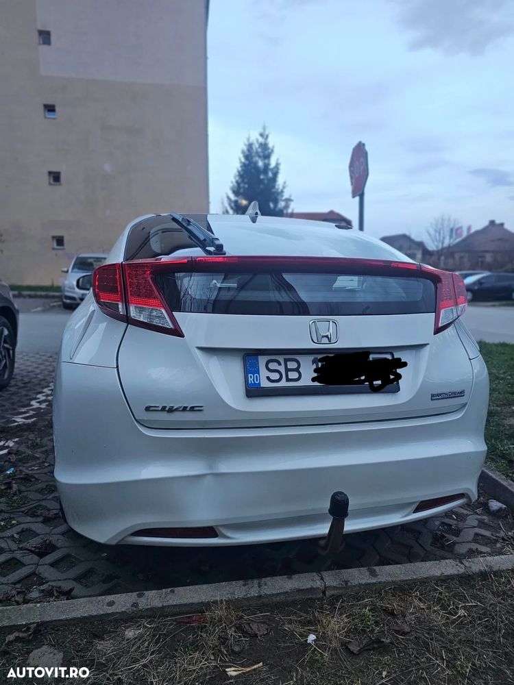Honda Civic 1.6 i-DTEC MT S - 11