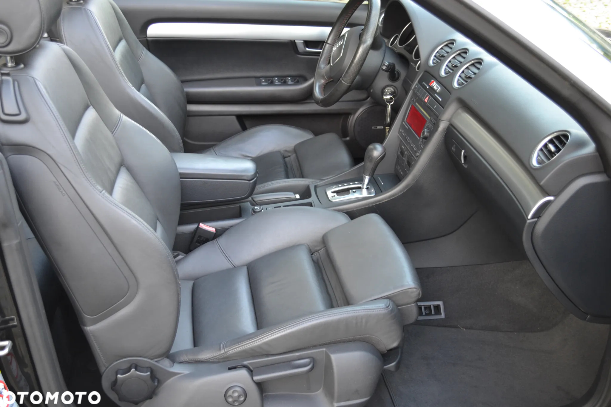 Audi A4 Cabriolet 2.0 TFSI multitronic - 24