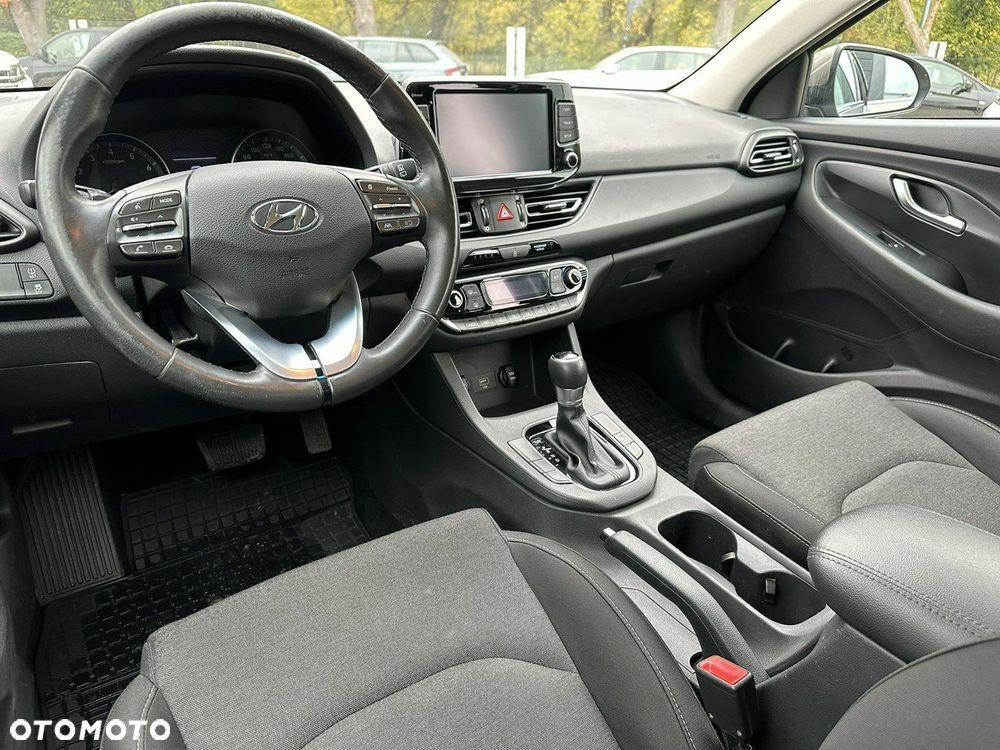 Hyundai i30 - 23