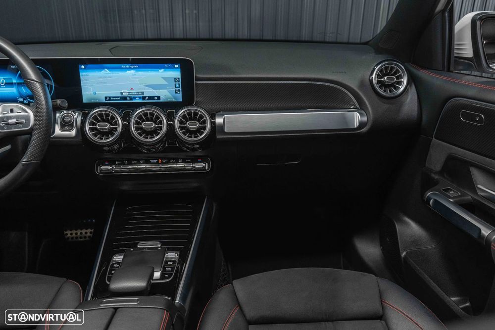 Mercedes-Benz GLB 200 7G-DCT AMG Line - 8