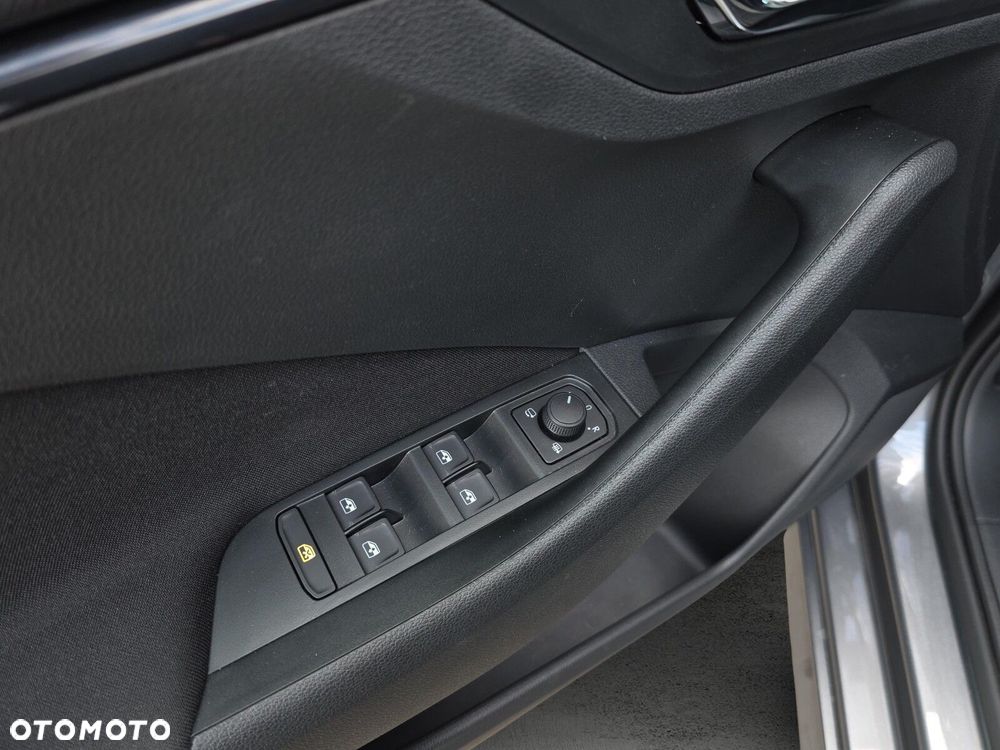 Skoda Kamiq 1.0 TSI Selection - 12