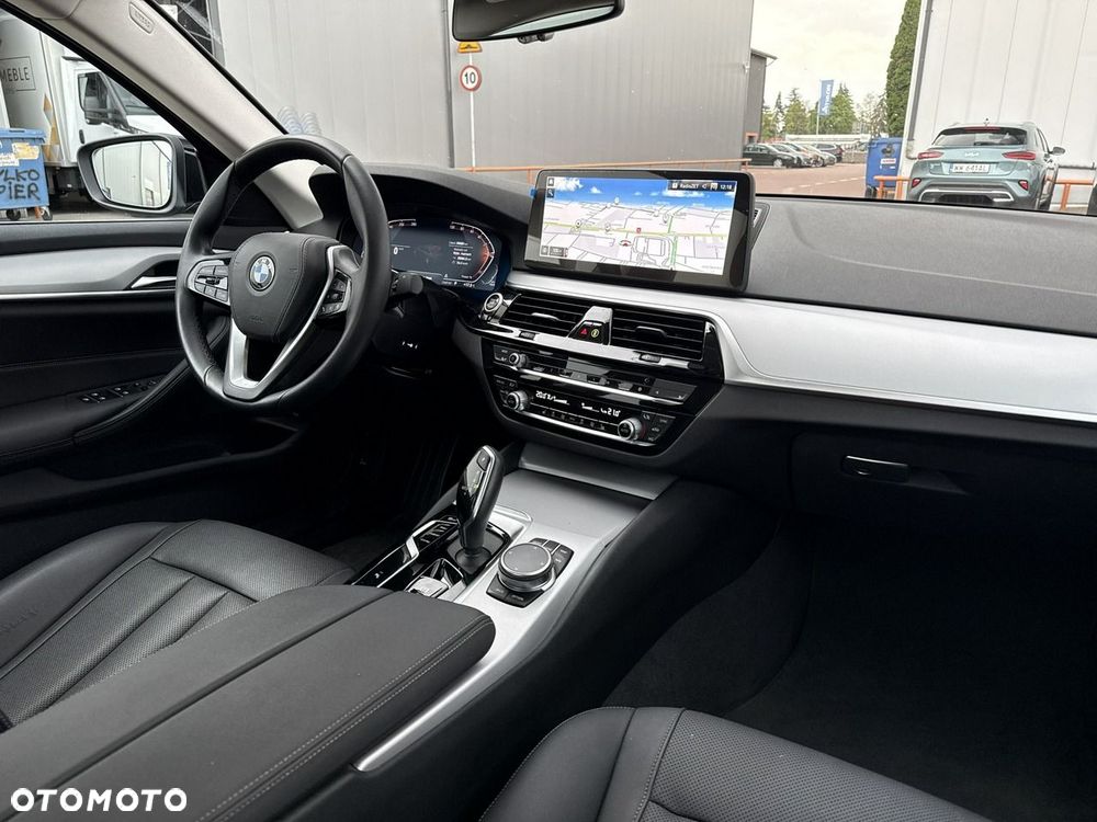 BMW Seria 5 - 21