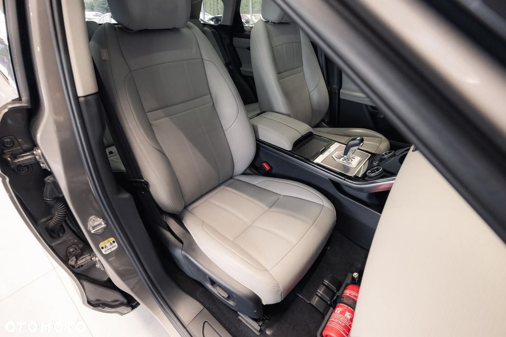 Land Rover Range Rover Evoque - 16
