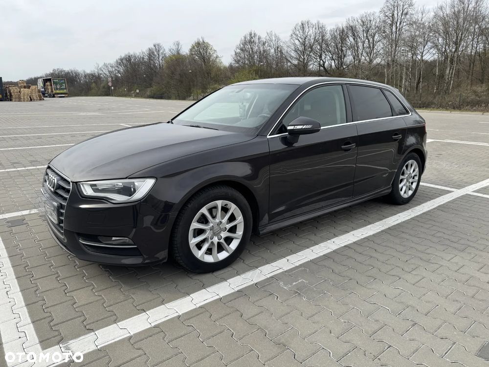 Audi A3 Sportback - 2