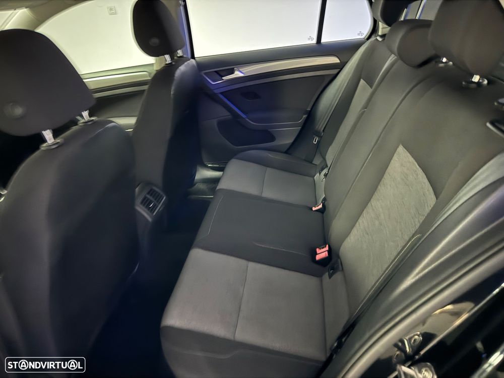 VW Golf 1.6 TDi Best Edition DSG - 14