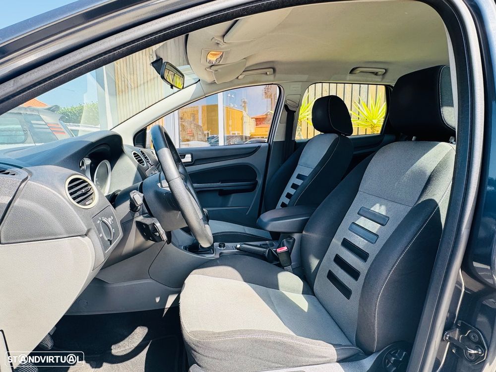 Ford Focus SW 1.4 16V Trend - 5