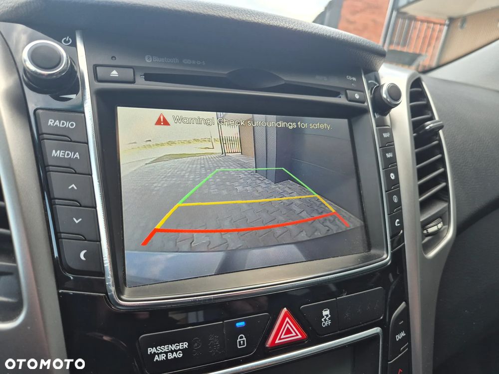 Hyundai i30 1.4 Premium - 24