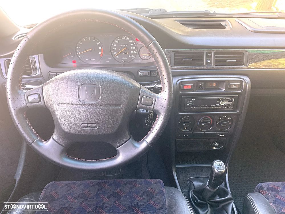 Honda Civic 1.8 VTi - 4