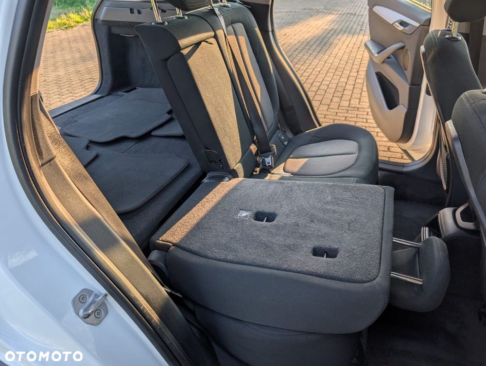BMW X1 sDrive18d Advantage - 27