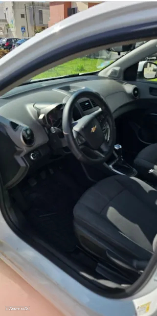 Chevrolet Aveo - 7