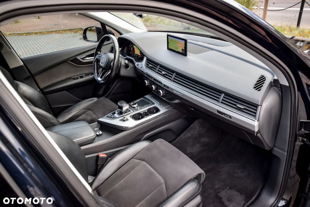 Audi Q7 - 30