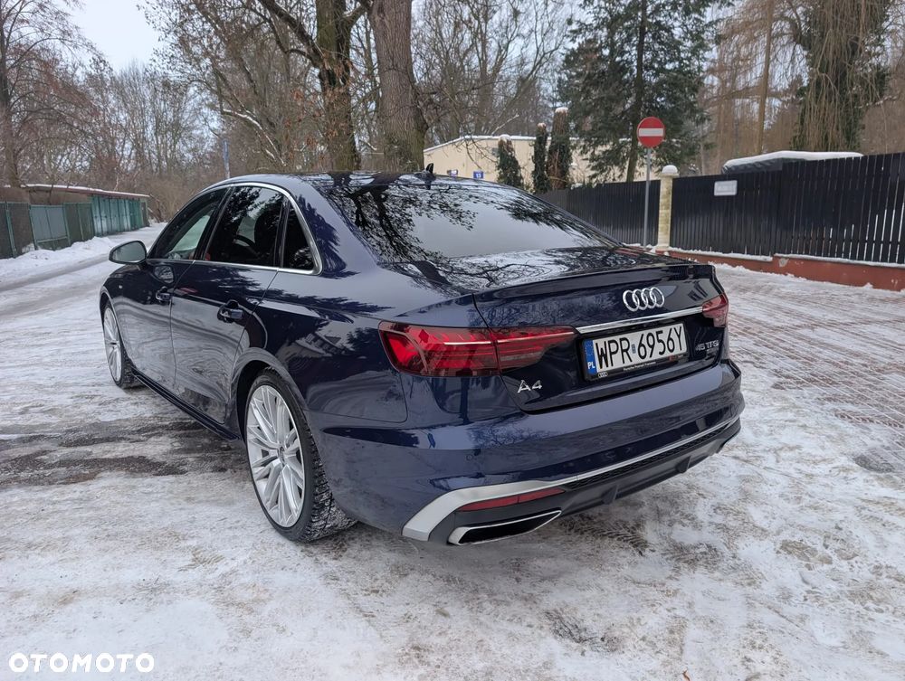 Audi A4 Limousine - 8