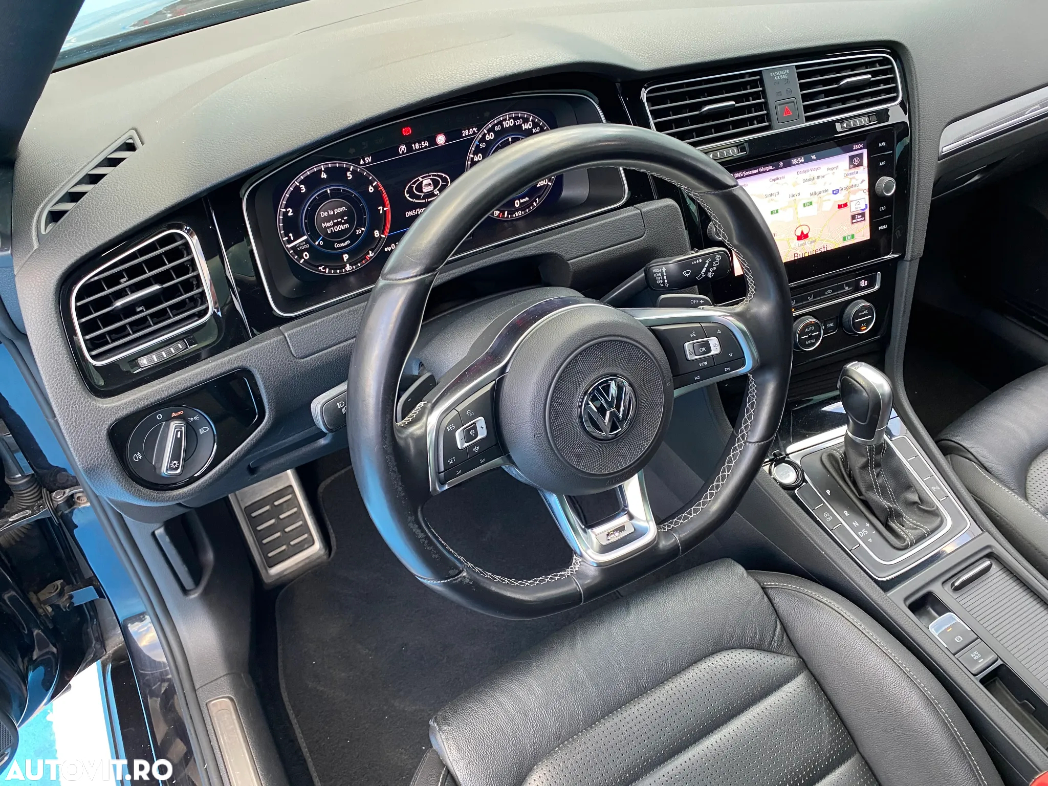 Volkswagen Golf 1.5 eTSI OPF DSG R-Line - 17
