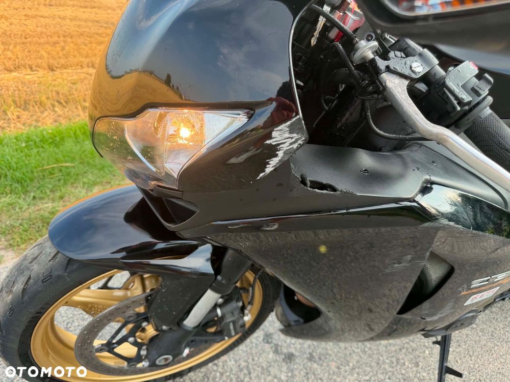 Honda CBR - 6