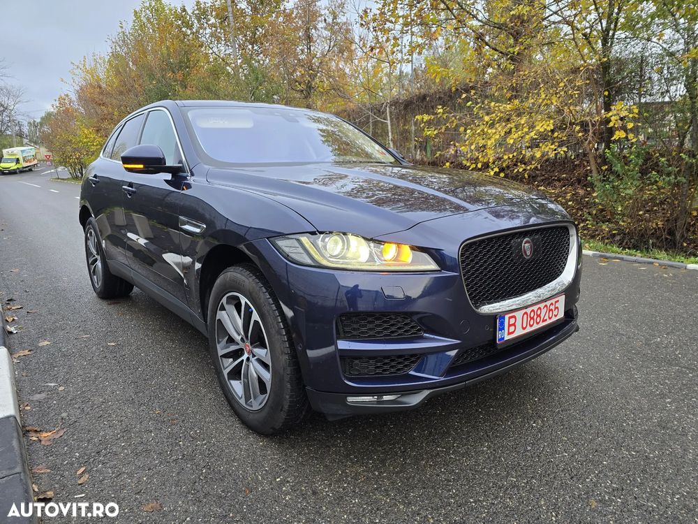 Jaguar F-Pace 30t AWD Portfolio - 7