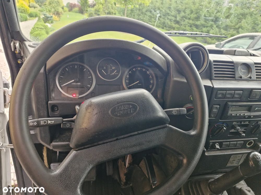 Land Rover Defender 2.2 TD4 E - 12