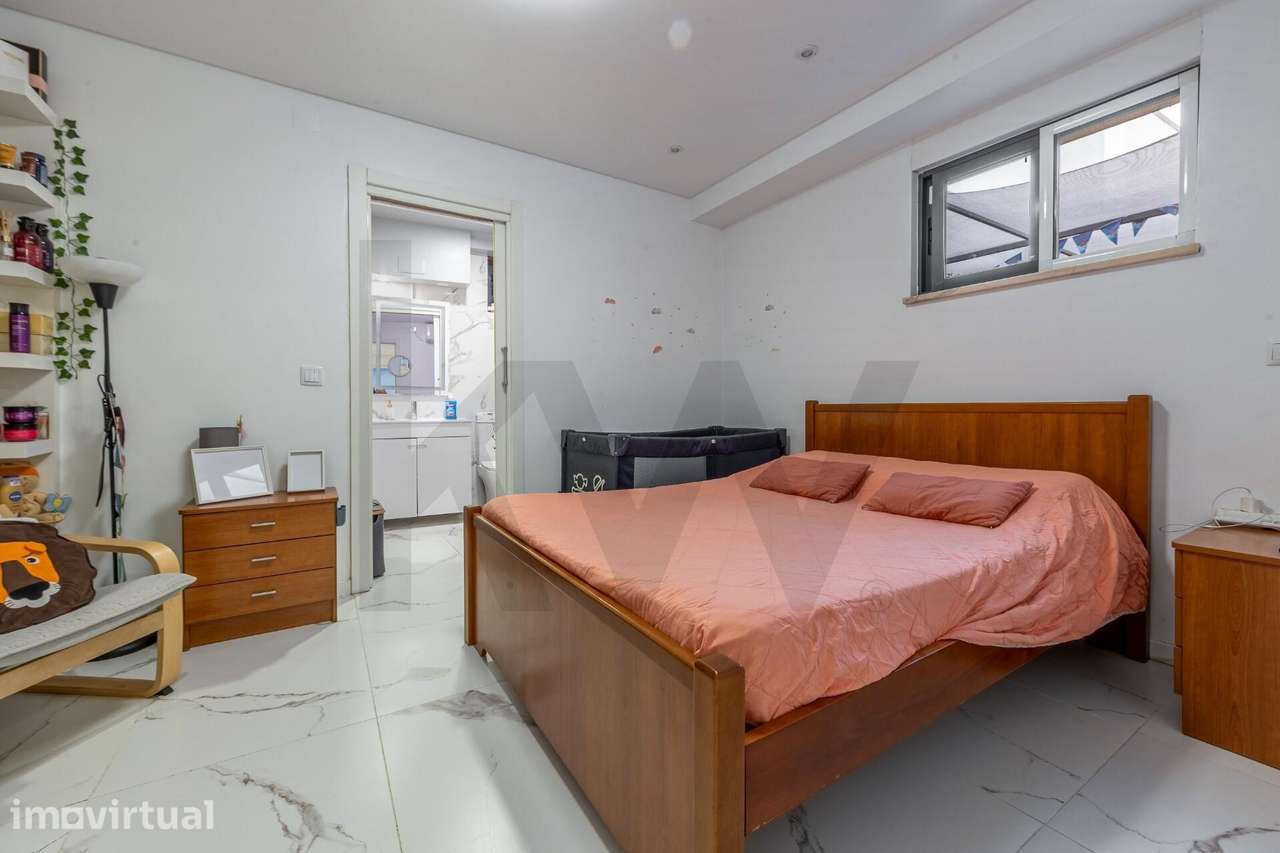 Moradia T5 Sobreda, Almada - Grande imagem: 4/38