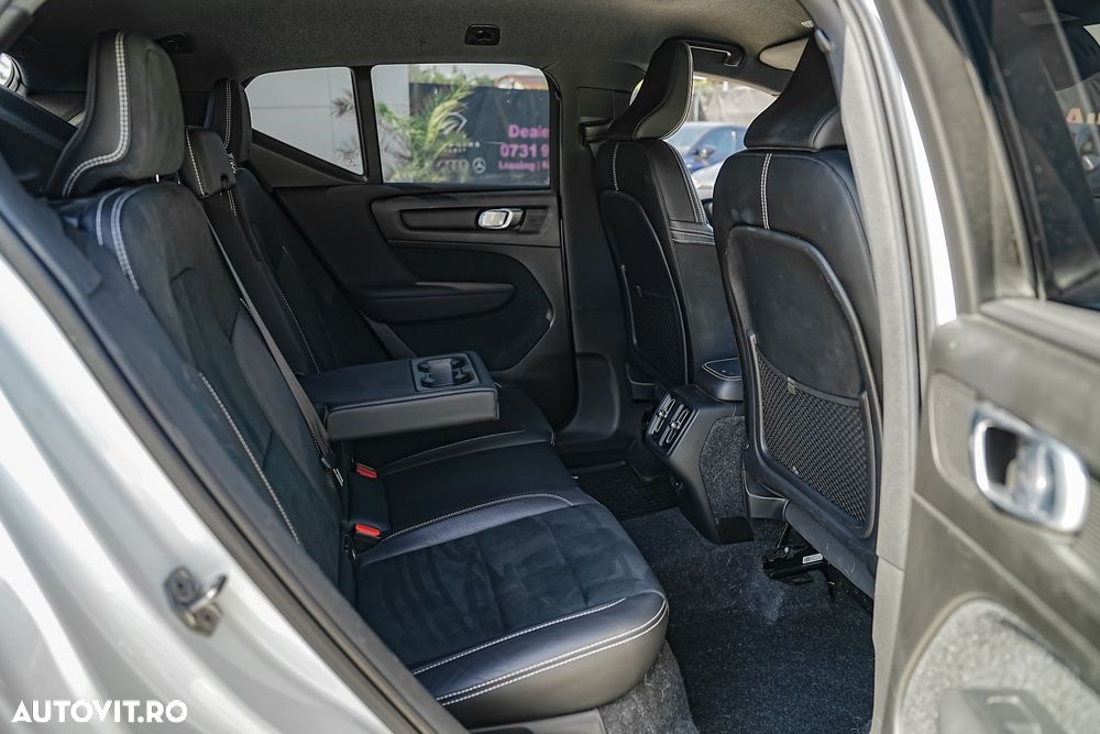Volvo XC 40 D4 AWD Geartronic R-Design - 9