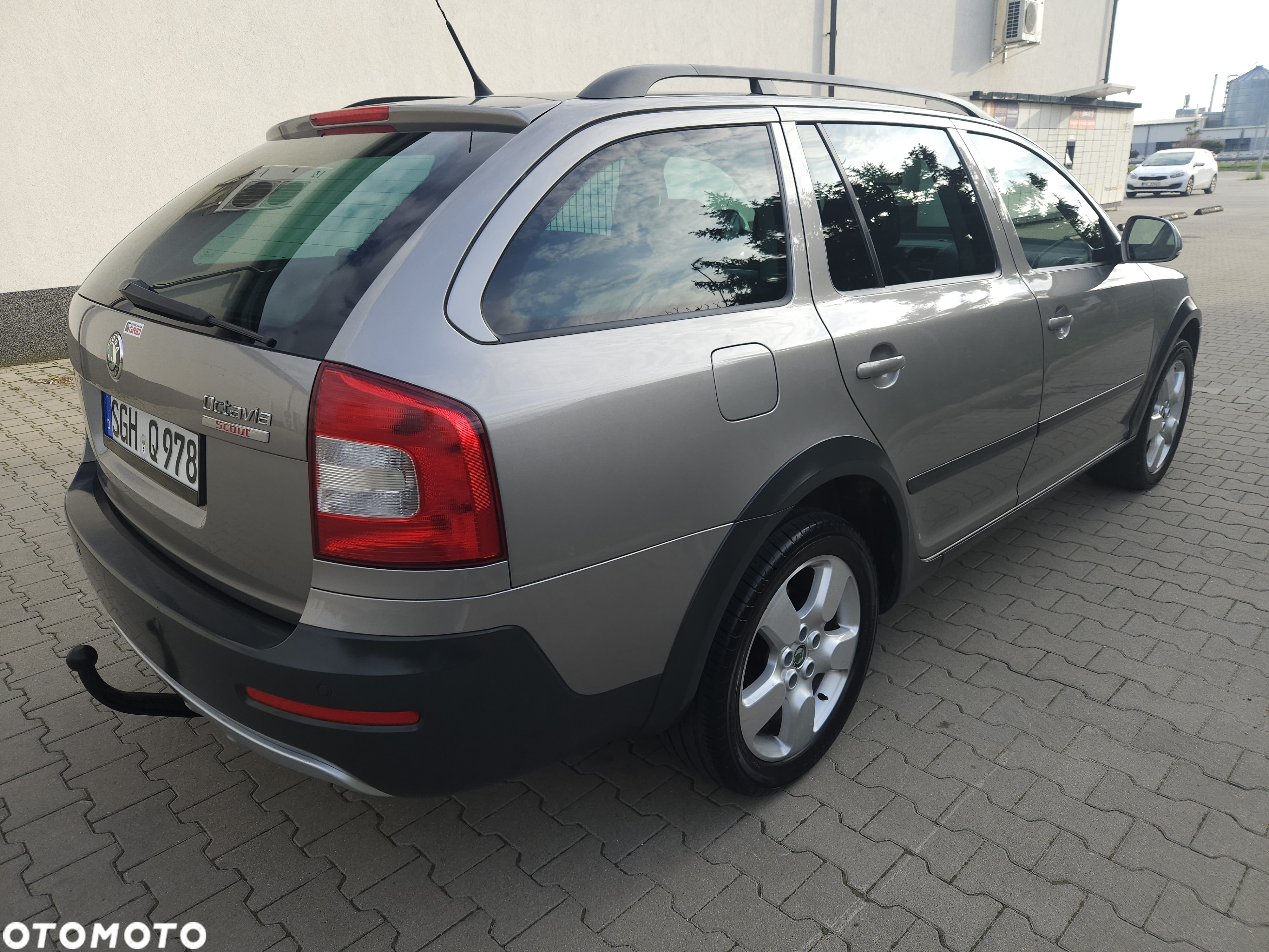 Skoda Octavia Combi 1.8 TSI 4x4 Scout - 4