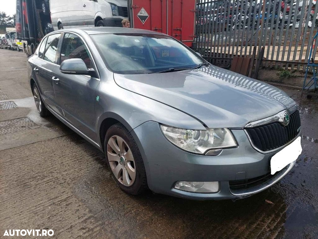 Rulou polita portbagaj Skoda Superb 2 2012 SEDAN 1.6 TDI - 7