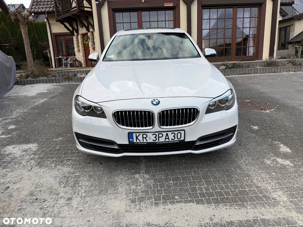 BMW Seria 5 528i Luxury Line - 7