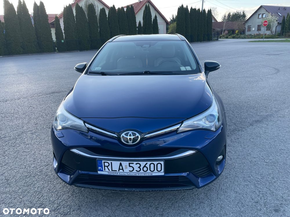 Toyota Avensis 1.8 Selection MS - 2