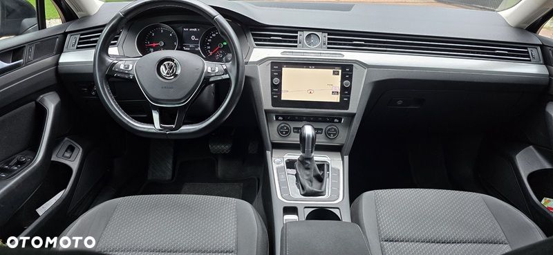Volkswagen Passat 2.0 TDI SCR Comfortline DSG - 8