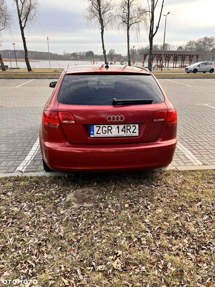 Audi A3 Sportback 2.0 TDI Attraction - 2