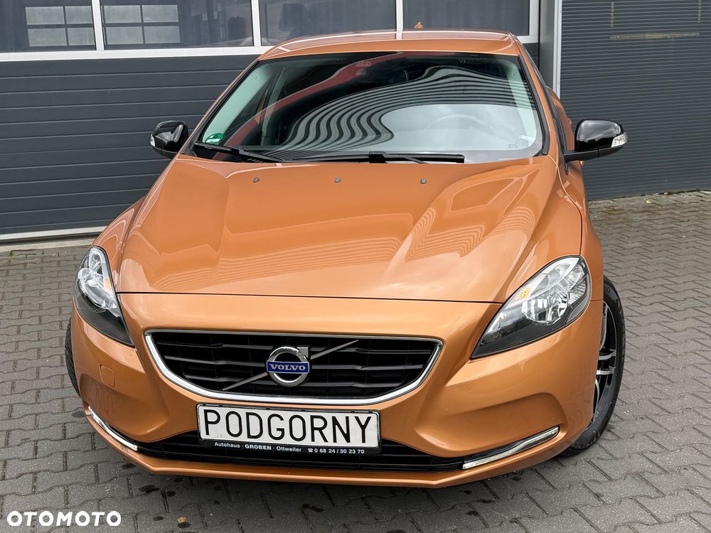 Volvo V40 T3 R Design - 2