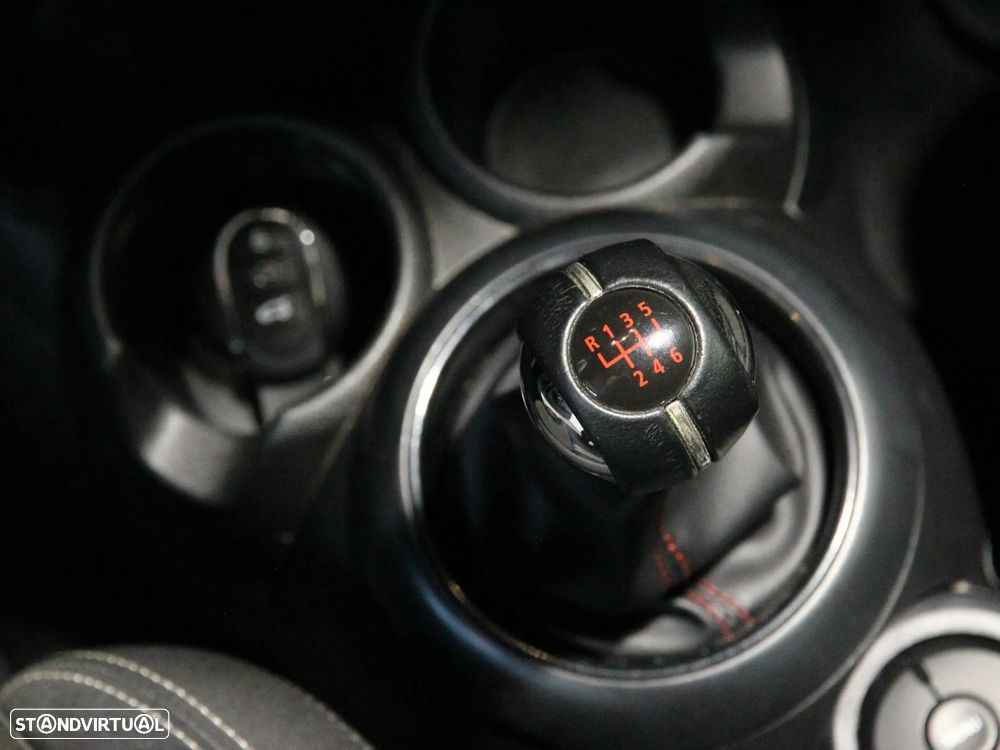 MINI Cabrio Cooper JCW - 15